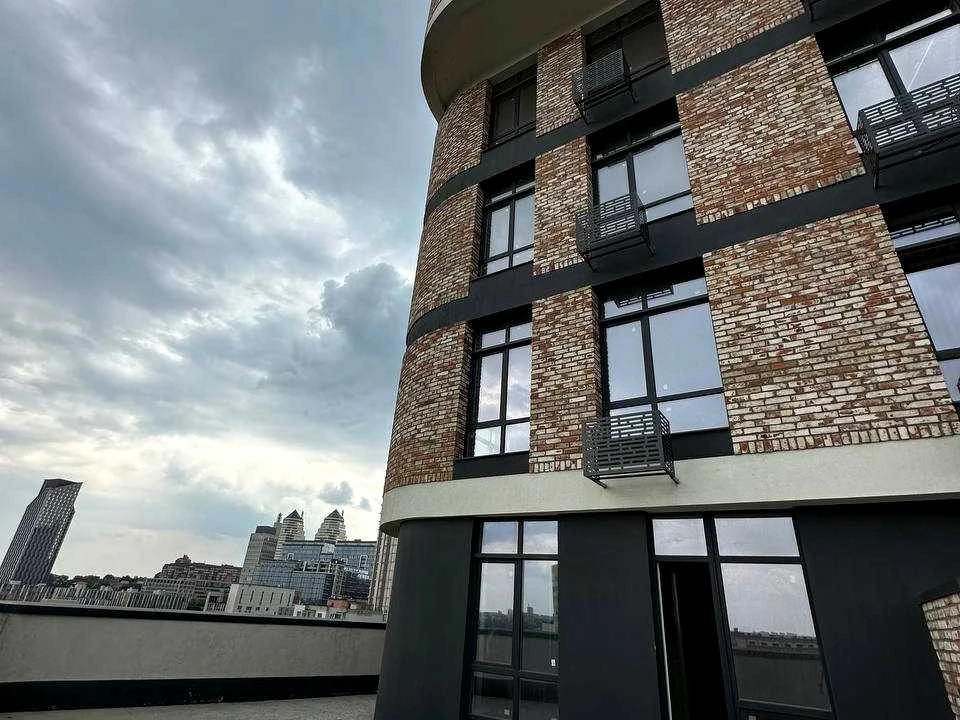 Apartment. Dnipro, Lamana St.