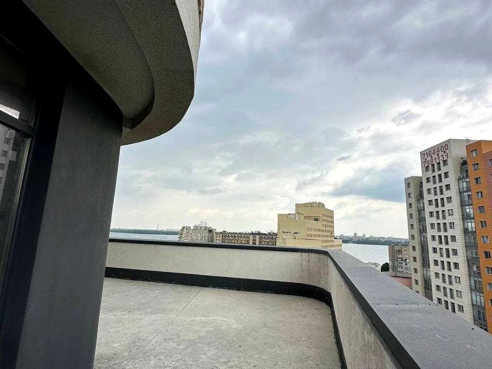 Apartment. Dnipro, Lamana St.