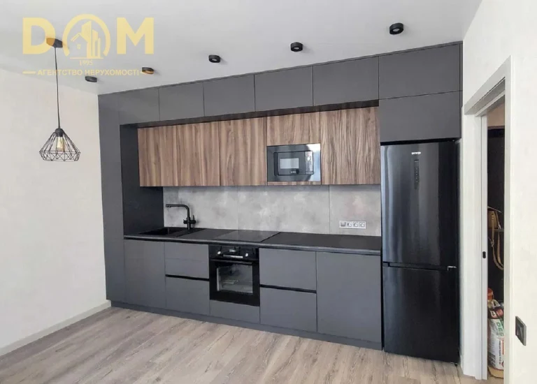 2-room apartment for sale 70 m², Oleksandra Olesia St., 2B