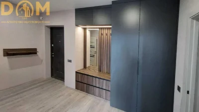 Продаж 2-кімнатної квартири 70 м², Олександра Олеся вул., 2Б