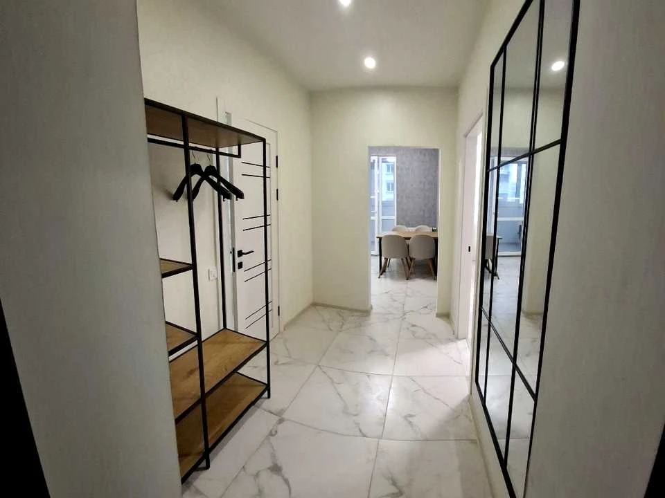 Apartment. Kharkiv, Poltava Shlyakh St., 184a k