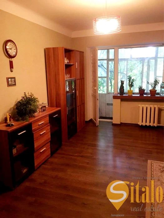 Продаж повнометражної 2-х кімн. квартири вул. Перемоги, райо