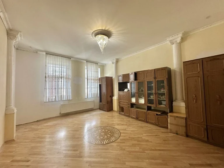 Продажа 3 ком квартиры по ул.Дорошенко (109 м.кв.), БЕЗ КО