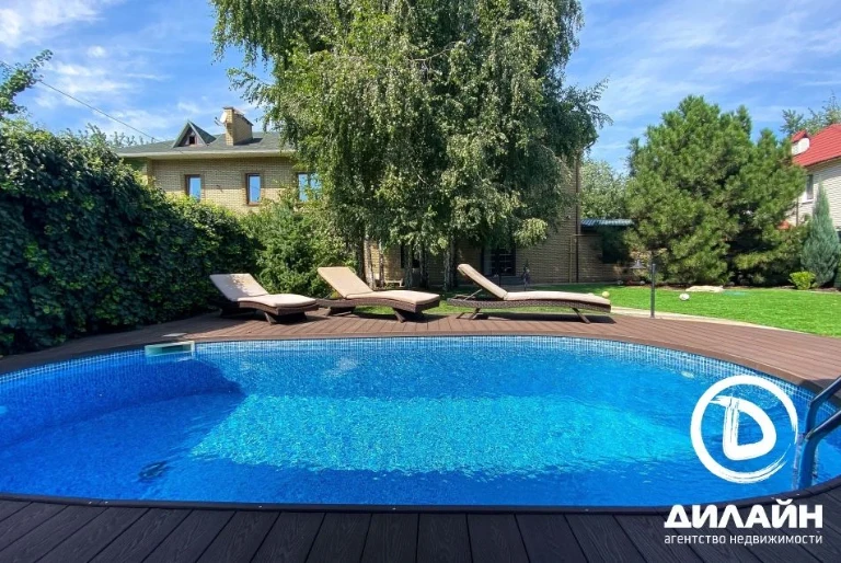Super discount! Cool house with a swimming pool in an elite area