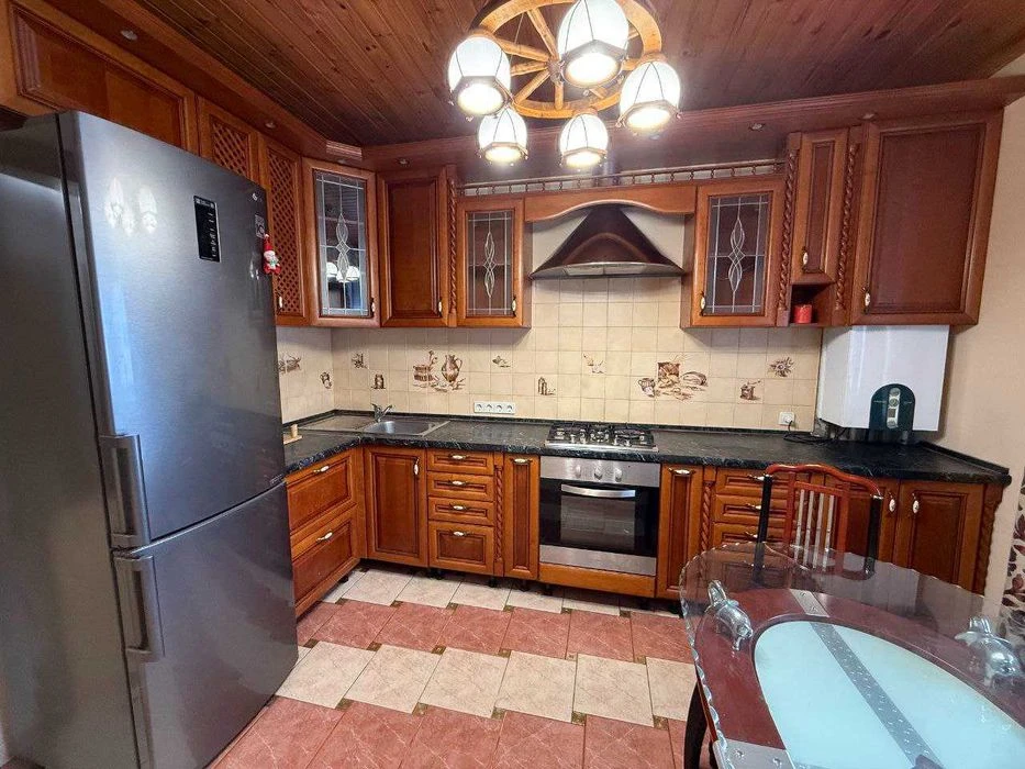 Продам велику 2к квартиру Перемога-6 Автономка газ Созидател