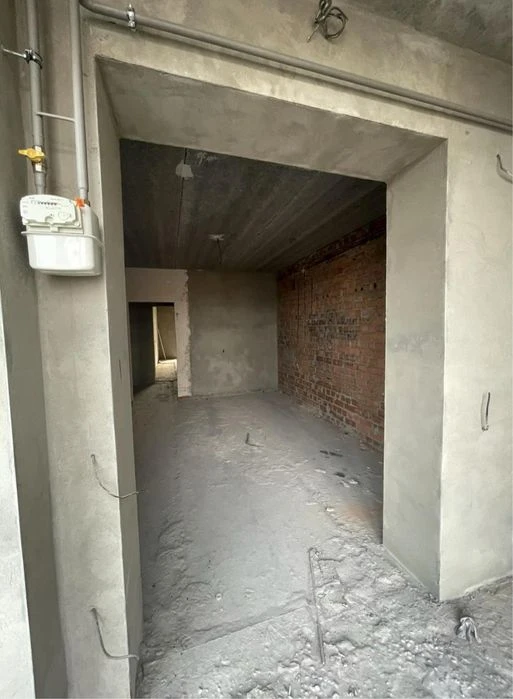 Продам 2ком 78м2+ кладовка 4м2. ЖК ул. Антоновича,36