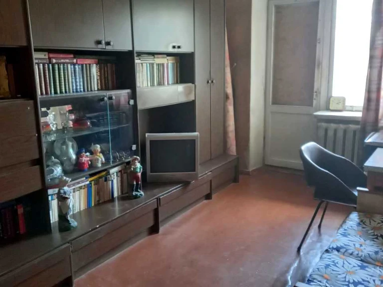 Apartment. Kharkiv, 23 Serpnya St.
