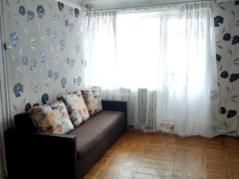 Apartment. Kharkiv, Bayrona Avenue.