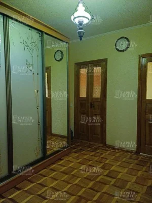 GA D2 продам 3 ком кв 71.3 м2  8/16  рядом со входом метро П