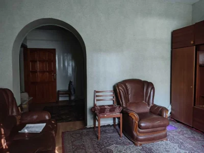 Продам 3 ком. кв.  Адмиральский пр-кт Судостроительная