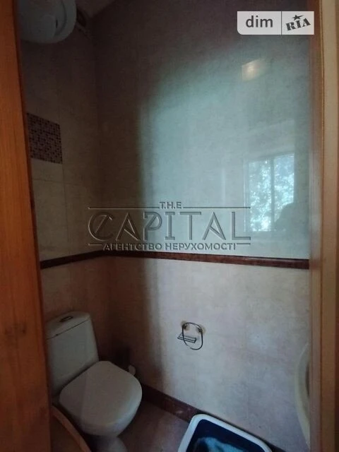 Продаж 4к квартири 93.8 кв. м на вул. Трьохсвятительська 9 •