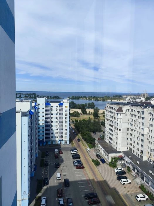 Продам видову на Дніпро 1-но кімнатну квартиру р-н  Митниця