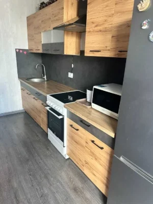 I am selling a new KhTZ building.