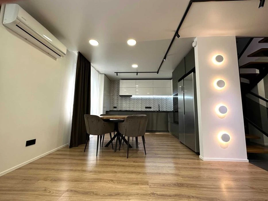‼️ТРЦ Київ‼️ 3к квартира з євроремонтом, 90 м², цегляна ново