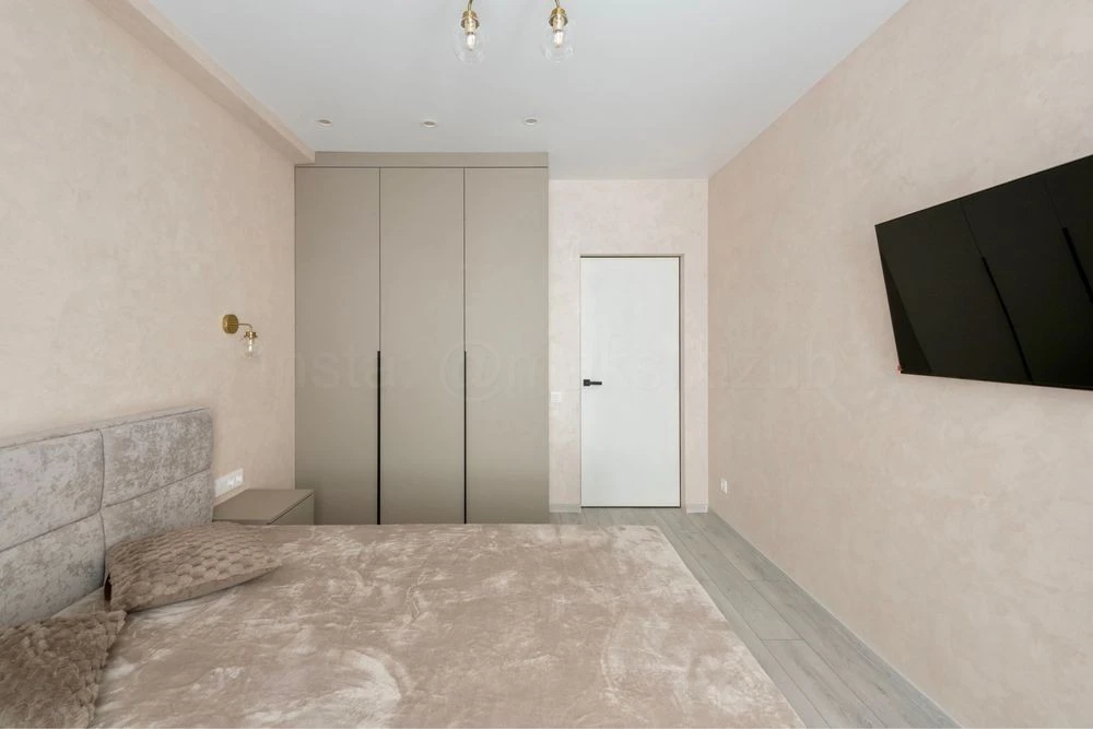 No commission/Sale of 2-room apartment in the Nova Angliya residential complex/61m2/Lincoln/
