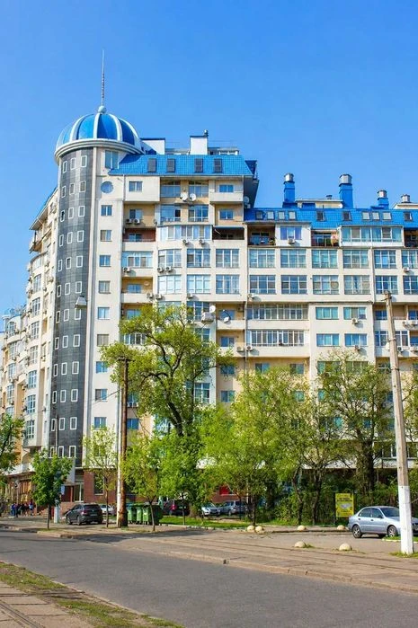 One-room apartment for sale in residential complex "Marseille". UNDER THE PROGRAM