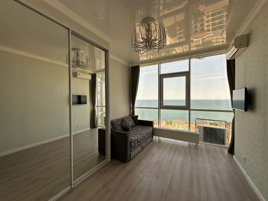 Spectacular apartment on French Boulevard