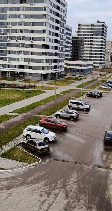3-room apartment for sale in a modern residential complex Prolisok metro station