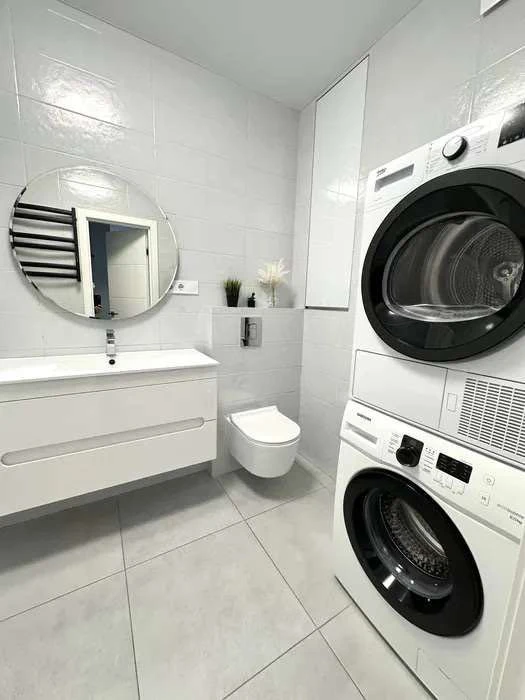 Продам срочно 2 комн. квартиру — ремонт, мебель, техника в п
