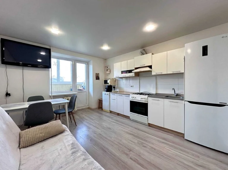 Renovated 72m2 apartment, Topolina, 7 w/m, Topol