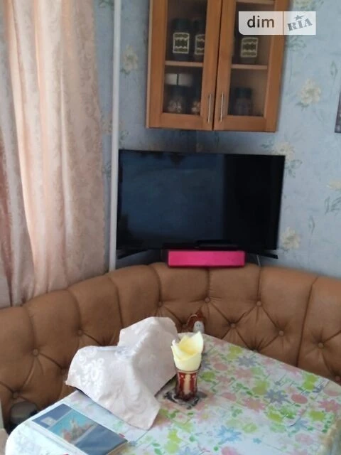 For sale 2-room apartment 45 sq. m. on Entuziastiv St. 11 • ID 3470