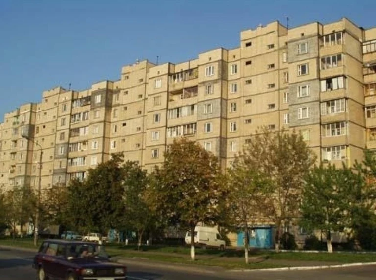 3-room apartment for sale 70 m², Serzh Lifarya St., 21/54