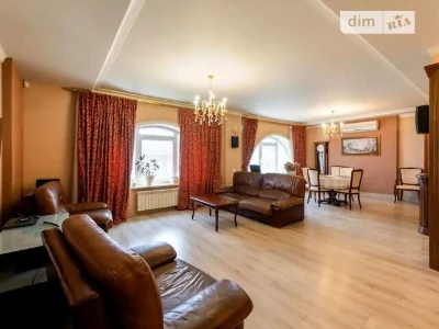 Sale of 3-room apartment 172 sq. m on Mezhyhirska Street 28 • ID 347