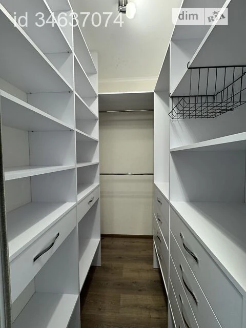 Sale of 1-room apartment 54.2 sq. m. on Petra Kalnyshevskoho St. 6