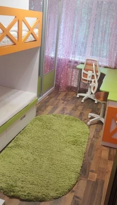 For sale 2 rooms Livoberezhny 3