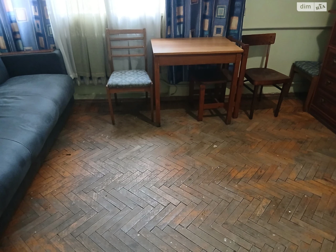 Long-Term Apartment Rental