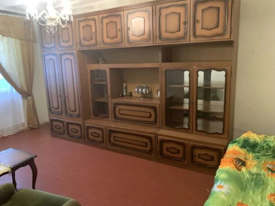 Selling a 2-room apartment, 45 m2, near Alekseevskaya metro station, Akhs Street.