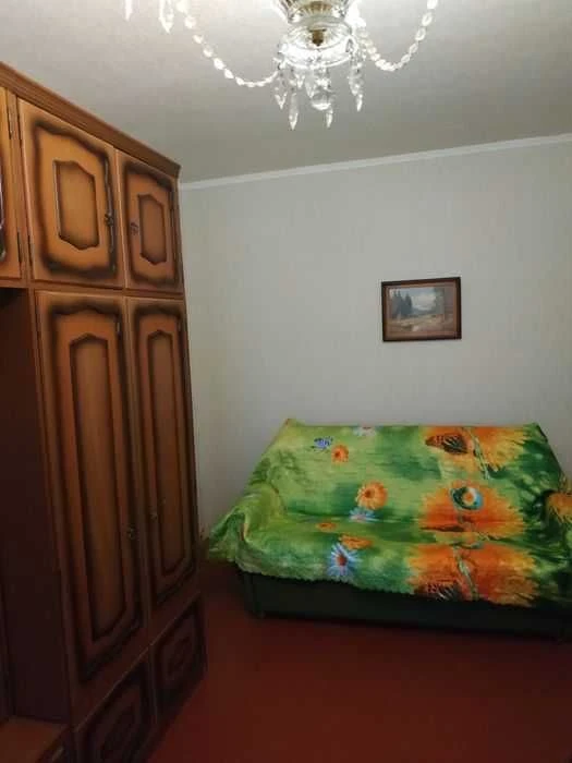 Selling a 2-room apartment, 45 m2, near Alekseevskaya metro station, Akhs Street.