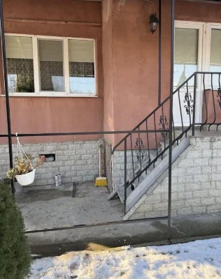 Продаж двокімнатної квартири! Радванка! єВідновлення!