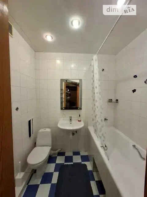 Продаж 1к квартири 42 кв. м на вул. Василя Верховинця 10 • I