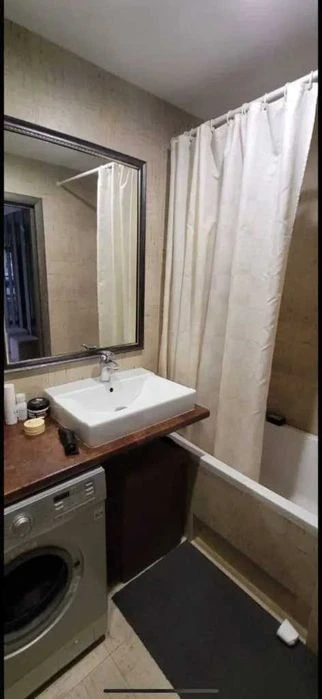Продам 3 кімнатну квартиру ЖМ Перемога(Кодак) з якісним ремо
