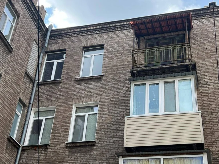 For sale 4-room Stalinka Pushkin/Levanevsky