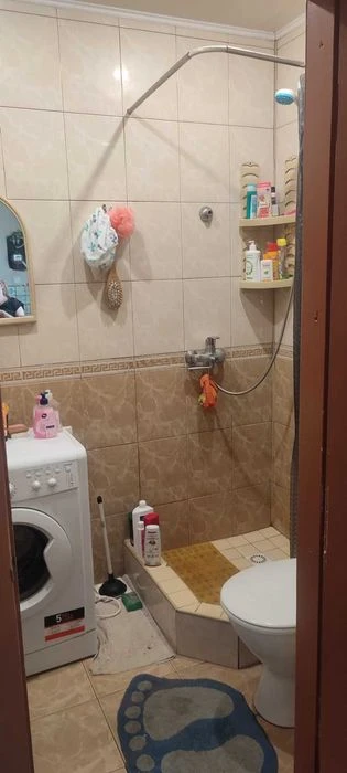 I will sell a house of 8 hundred, Yunost district