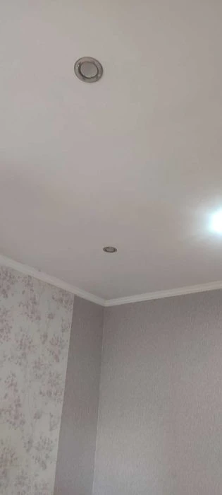 I will sell a house of 8 hundred, Yunost district