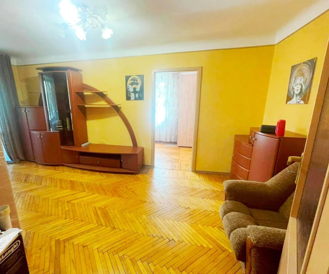Продаж 2-кімнатної квартири 46 м², Юрія Глушко вул., 4