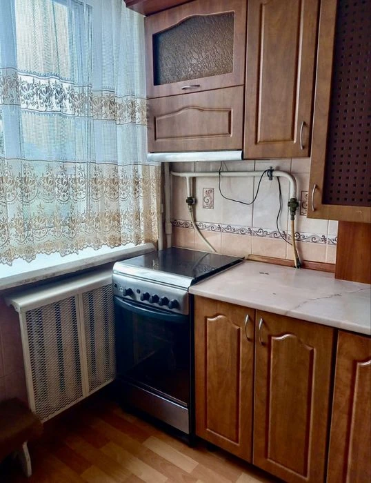 Продам 2х кімн кв Домбровського