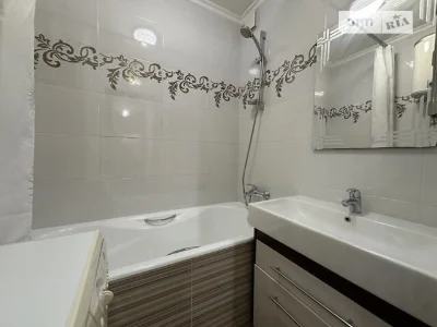For sale 2-room apartment 55 sq. m. on Lyatoshynskogo St. 28 • ID 34