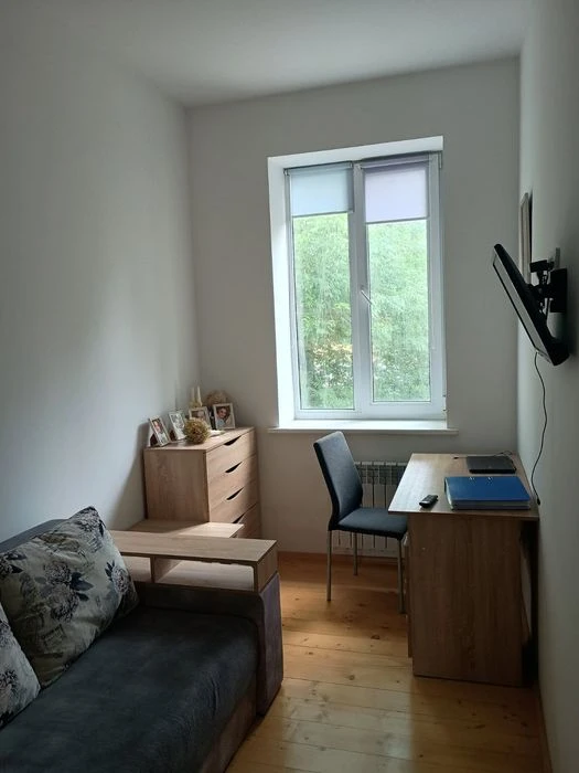 For sale 2-room apartment on Lychakivska – Dolishnya street. area