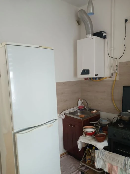 For sale 2-room apartment on Lychakivska – Dolishnya street. area