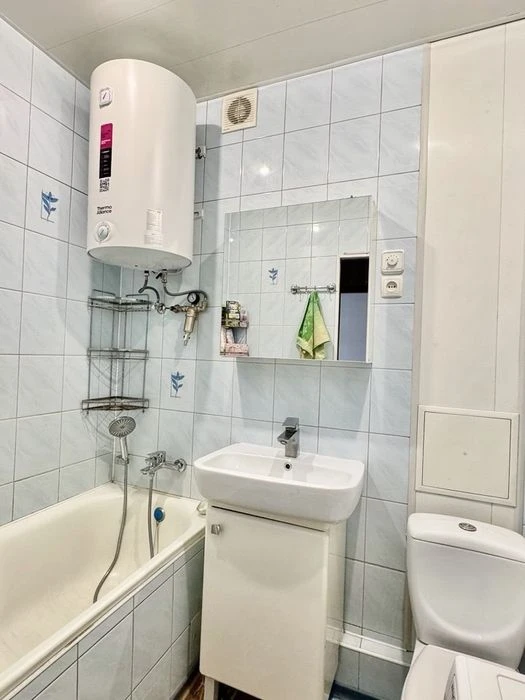 1-room apartment for sale, Pivnichny district, brick, renovated