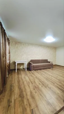 Sale of 1-room apartment 31 m² with major renovation, 7 minutes from the Armiysk metro station