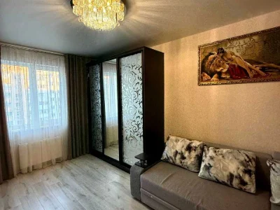 Apartment. Kharkiv, Dragomanova St.