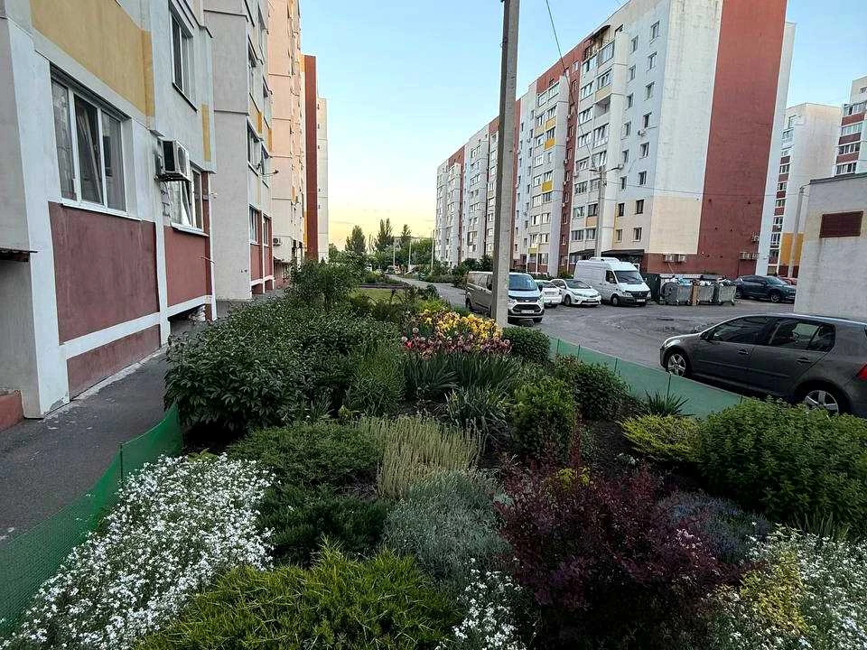 Apartment. Kharkiv, Dragomanova St.