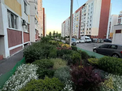 Apartment. Kharkiv, Dragomanova St.
