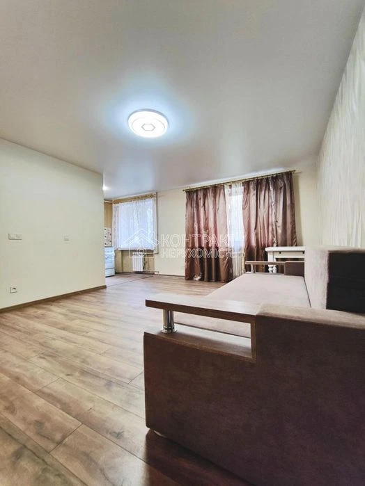 Sale of 1-room apartment 31 m² with major renovation, 7 minutes from the Armiysk metro station
