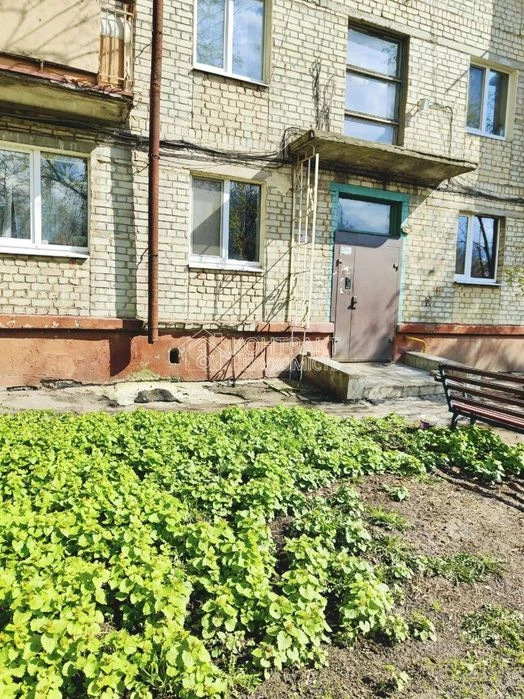 Sale of 1-room apartment 31 m² with major renovation, 7 minutes from the Armiysk metro station